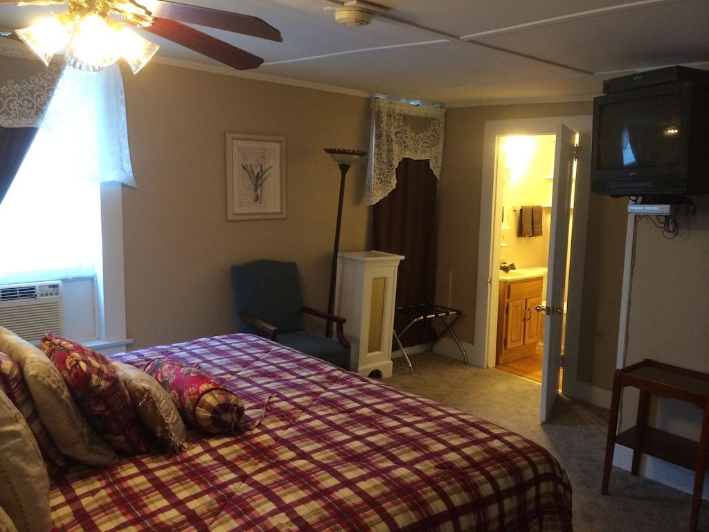 The Tunnicliff Inn Cooperstown Kamer foto